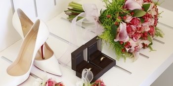 Свадебная подвязка невесты