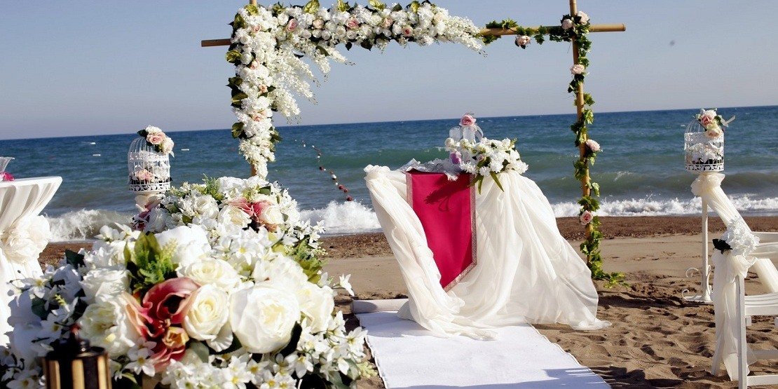 Свяжитесь с Нашей Компанией Для Организации Свадеб в Анталии