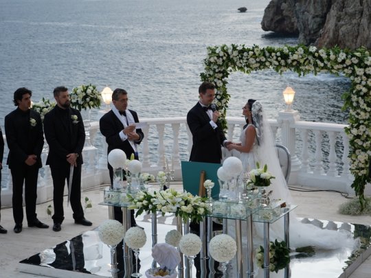 Роскошная свадебная церемония Агхд в Анталии
