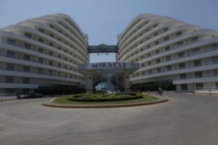  Миракл Резорт Отель