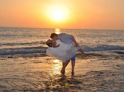 Венчание на берегу моря