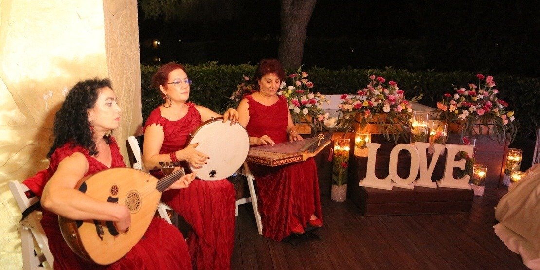 Rustikale Hochzeitsdekorationen in Antalya