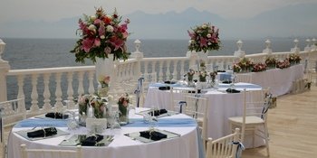 دکوراسیون عروسی نیازمند اطلاعات و تجربه فراوان میباشد