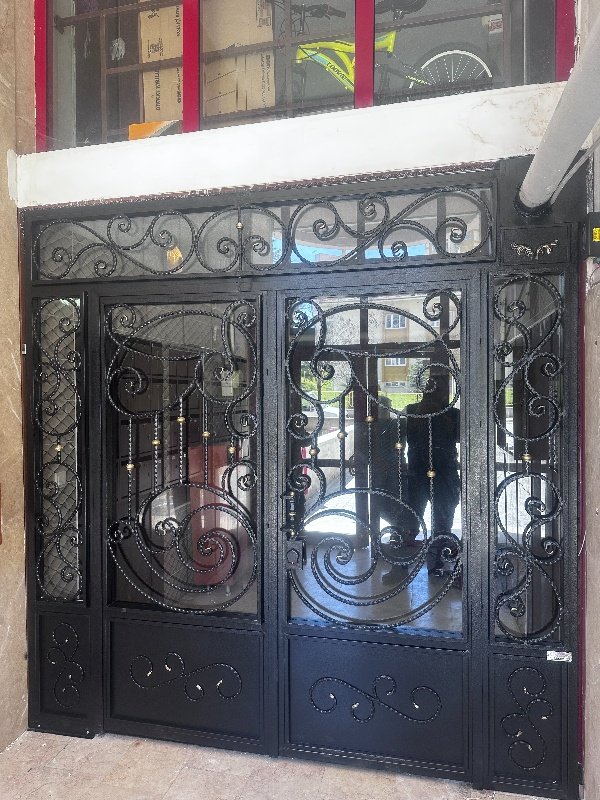 kod 126 apartman ve bina giriş kapıları