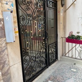 kod 117 apartman ve bina giriş kapıları