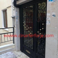 kod 37 apartman ve bina giriş kapıları