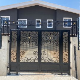 kod 77 bahçe giriş kapıları