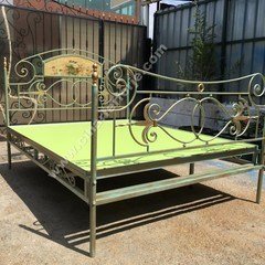 kod 10 yataklar ve yatak başlıkları