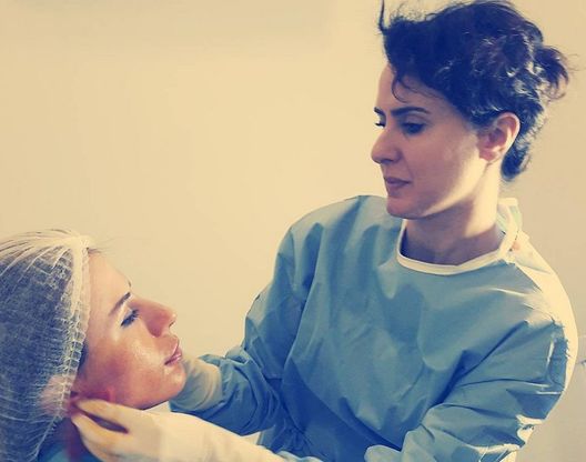 Bir Dermatolog Cildi İçin Ne Yapar? | DK Klinik