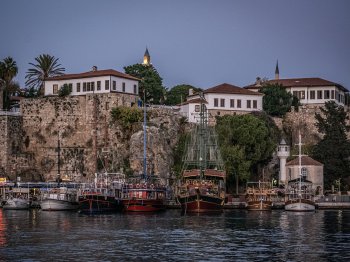 Antalya Besichtigung bei Nacht