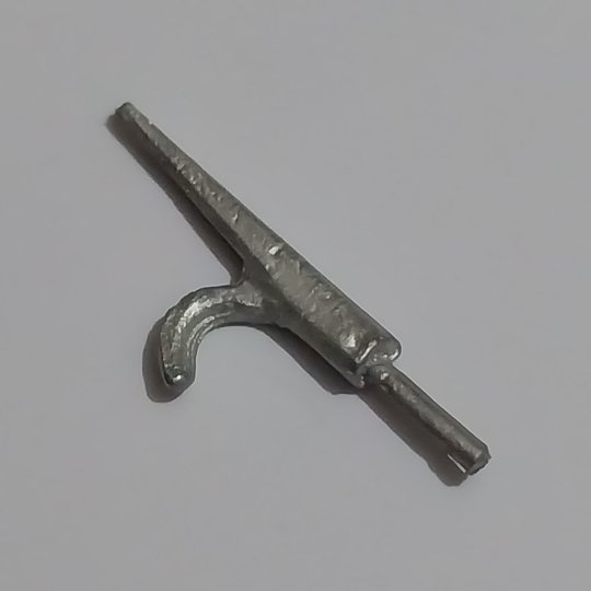 240 Mızrak Gönderi