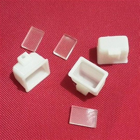 693 DİKDÖRTKEN PROJEKTÖR 14X10 MM