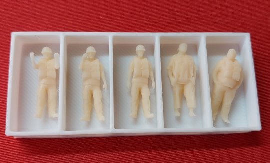 D02 DENİZCİ FİGÜR 1:75 ÖLÇEK 5 ADET