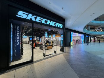 SKECHERS