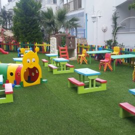 GRASS KIDS PLAYGROUND