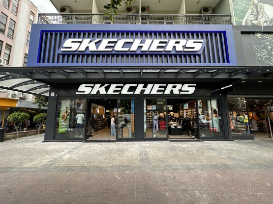 SKECHERS