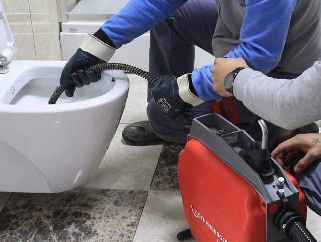 klozet tıkanıklığı açma