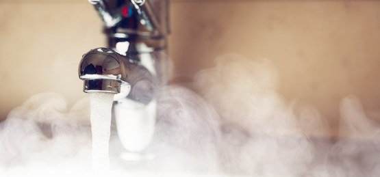 Sıcak su ile halı yıkama