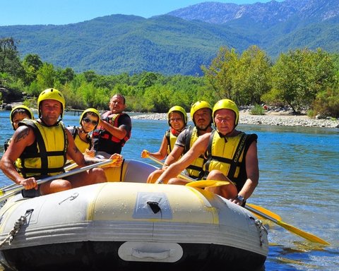 Rafting tour