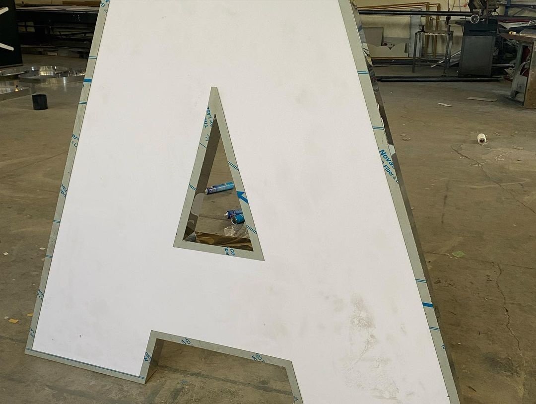 3139180331377886190220003508078444557449425n