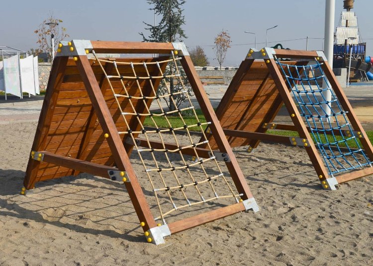 İnegöl Belediyesi Çocuk Macera Alanı 14