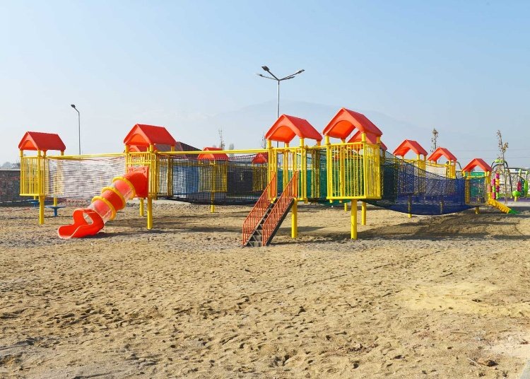 İnegöl Belediyesi Çocuk Macera Alanı 10