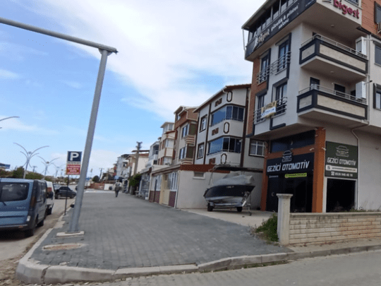 Hastane ve Adliye Bölgesi Cadde Üzeri Kiralık 2+1