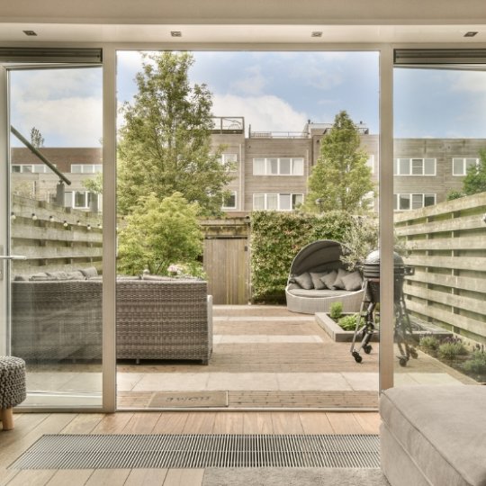 Cam Balkon Sistemi Evime Uygun mu?