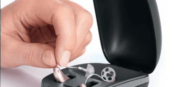 QR ŞARJ TEKNOLOJİSİYLE 4 GÜNE KADAR KABLO VE PRİZDEN BAĞIMSIZ KULLANIM