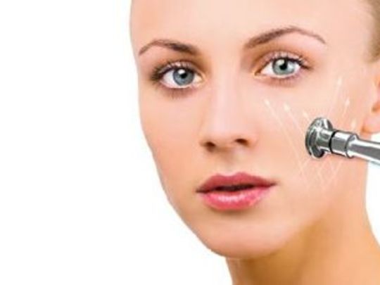 Kristal tozları ile cilt yenilenmesi