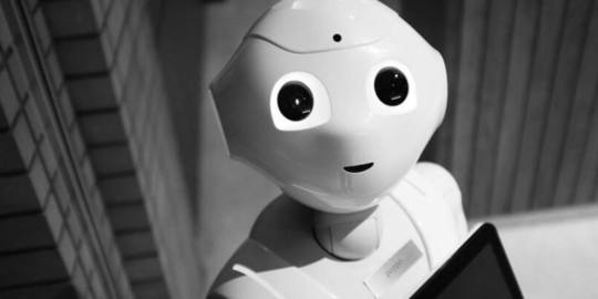 Saç Ekiminin Geleceği Robotik Cerrahide Mi?