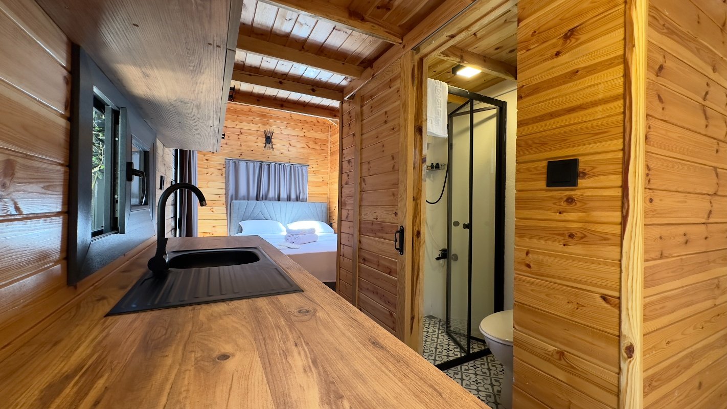 secretgardentinyhouse