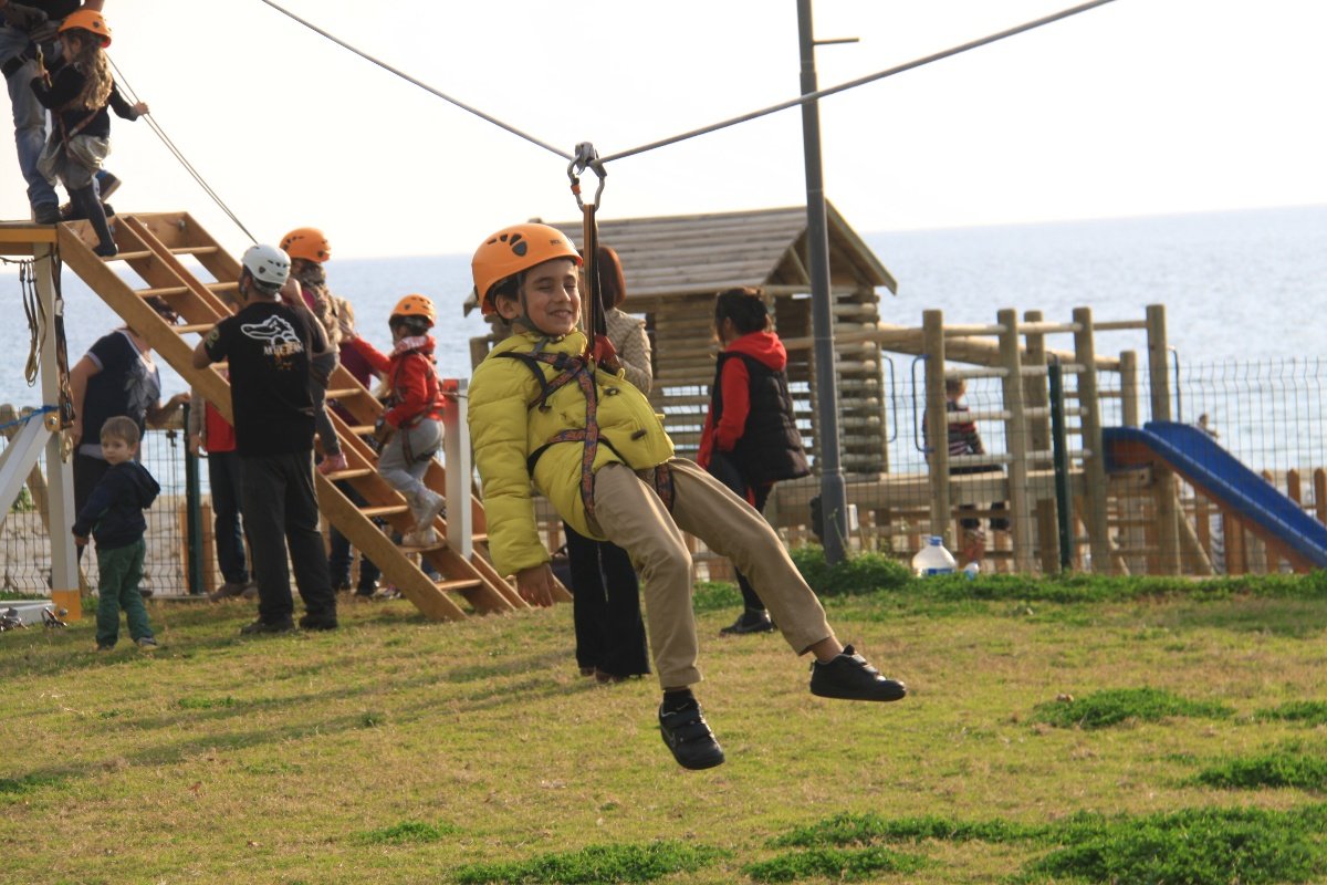 Mobile Adventure Cube