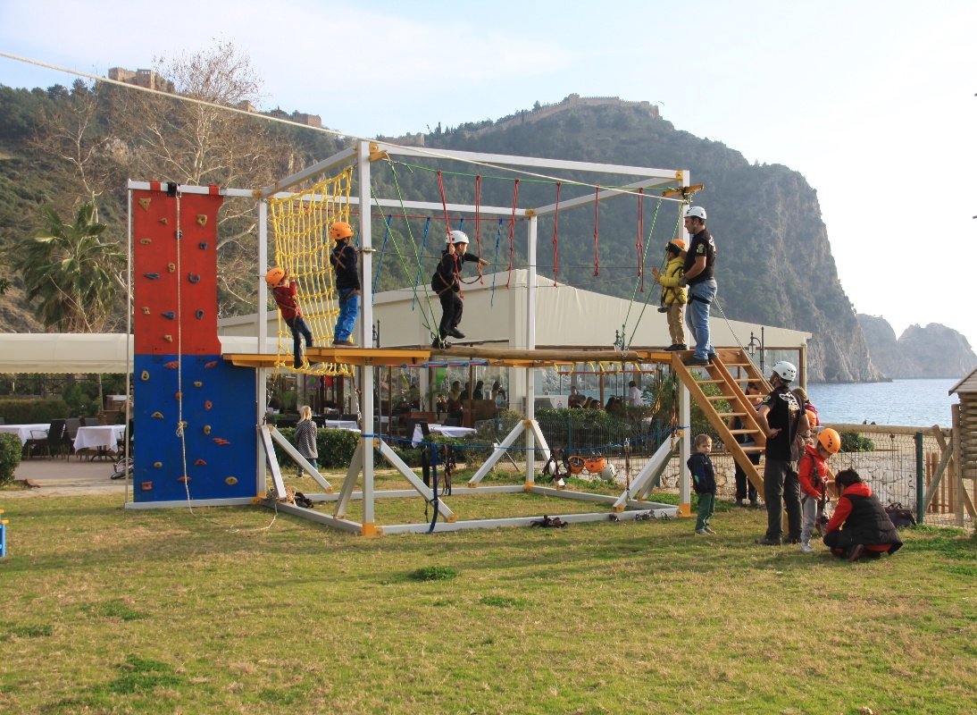 Mobile Adventure Cube