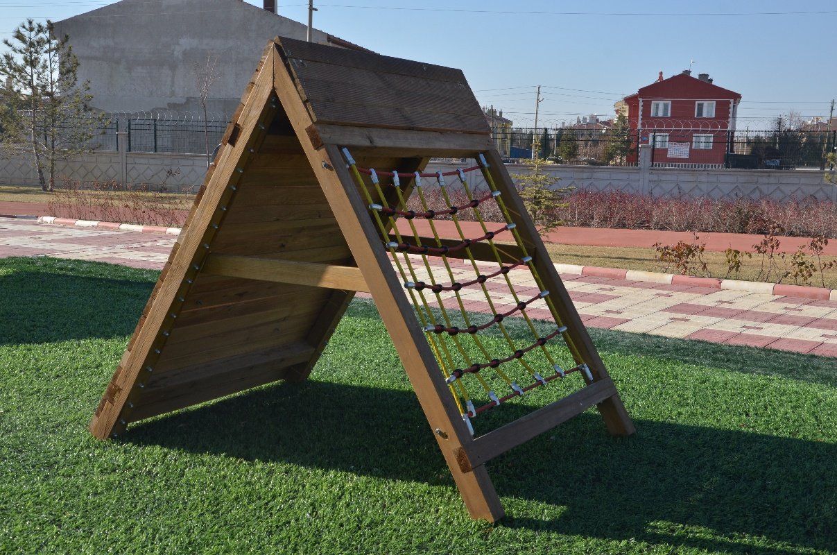 Mobile Survivor Trails