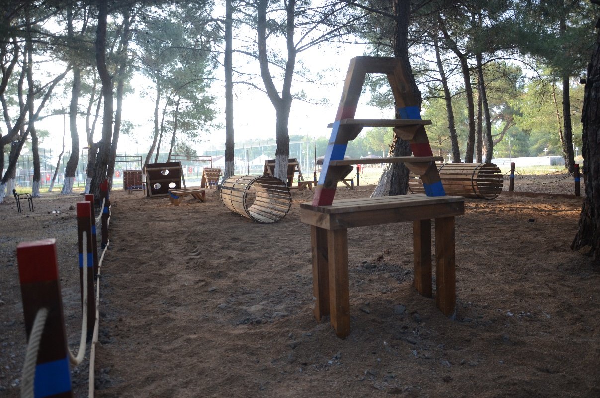 Mobile Survivor Trails