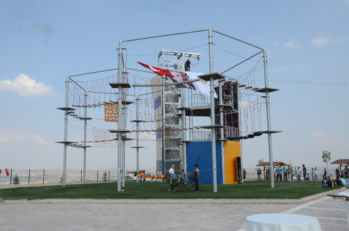 Six-part Adventure Park