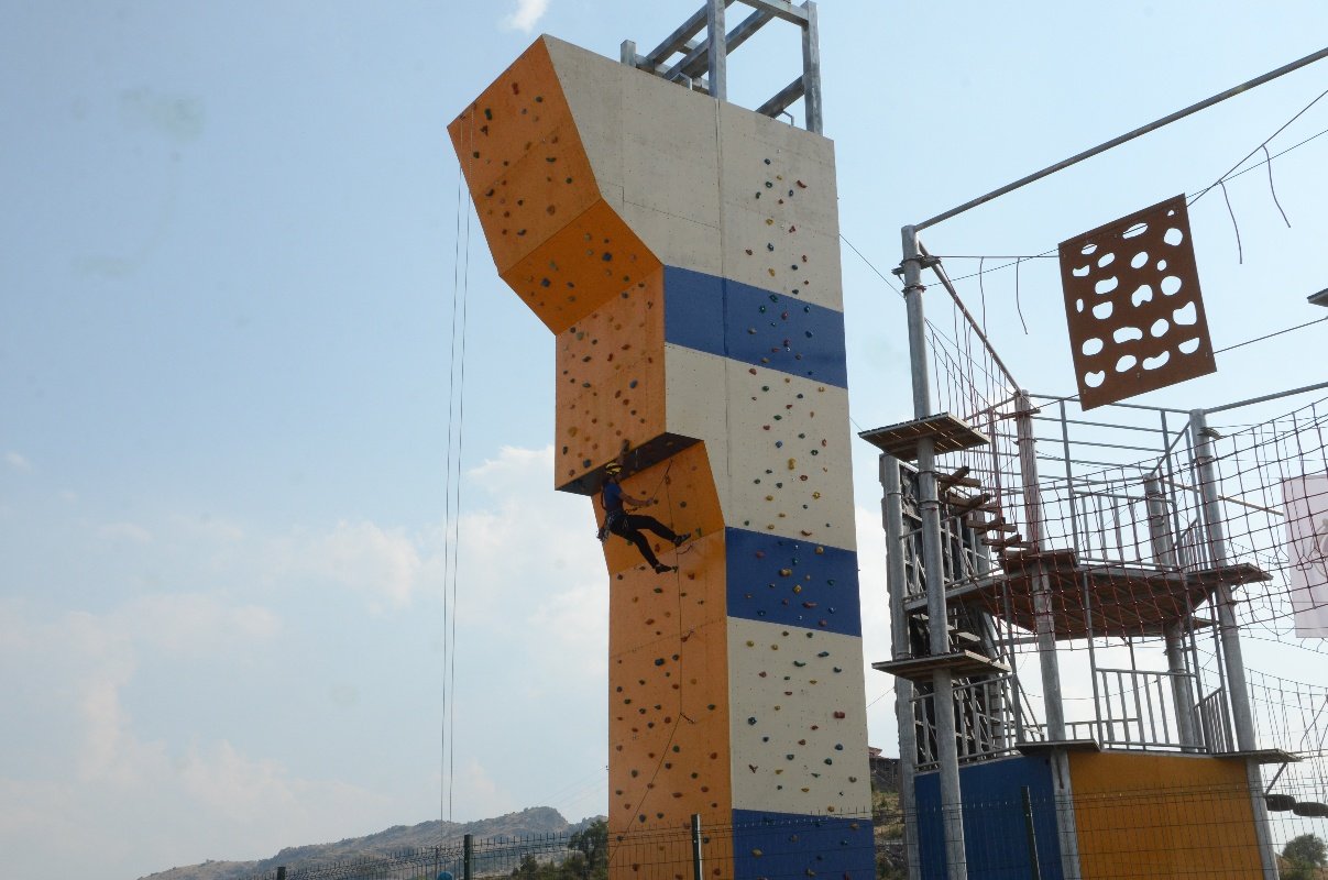 Six-part Adventure Park