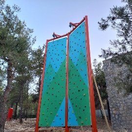 Plywood Tırmanma Duvarı