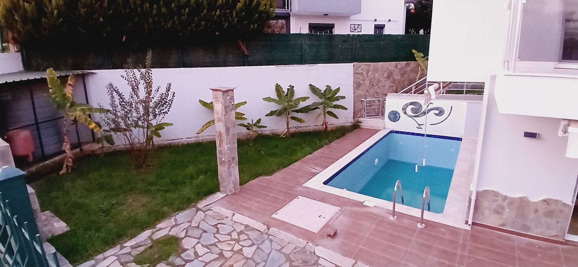 Kuşadası'nda Özel Havuzlu Rahat Bir Tatil Villası