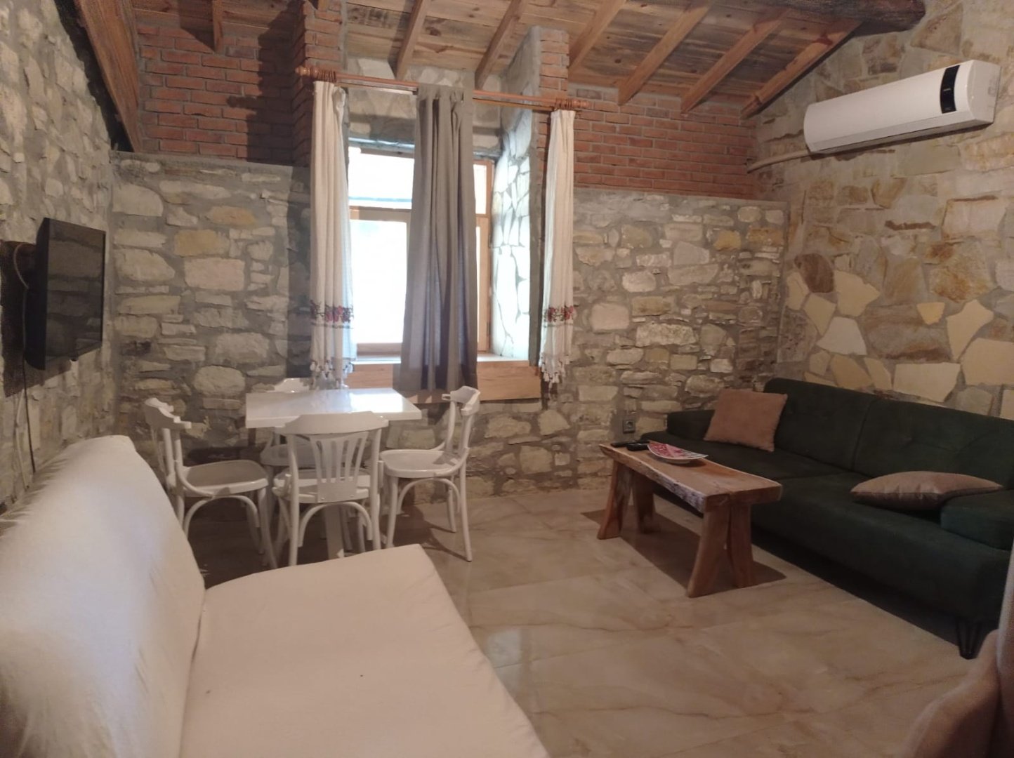Taş ev kuşadası sogucak