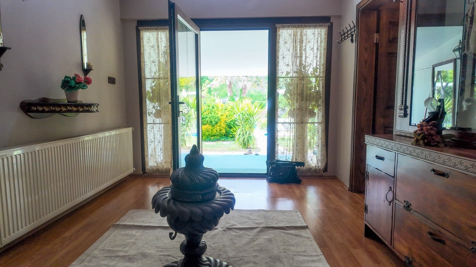 Kuşadası, Kirazlı Müstakil Çiftlik Ev