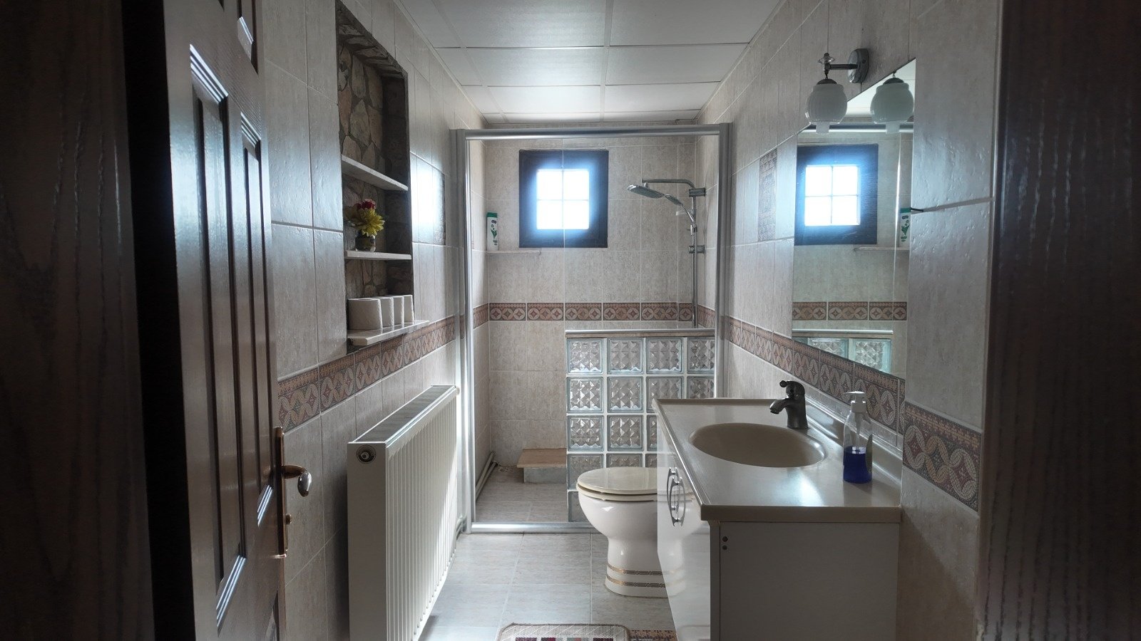 Kuşadası, Kirazlı Müstakil Çiftlik Ev