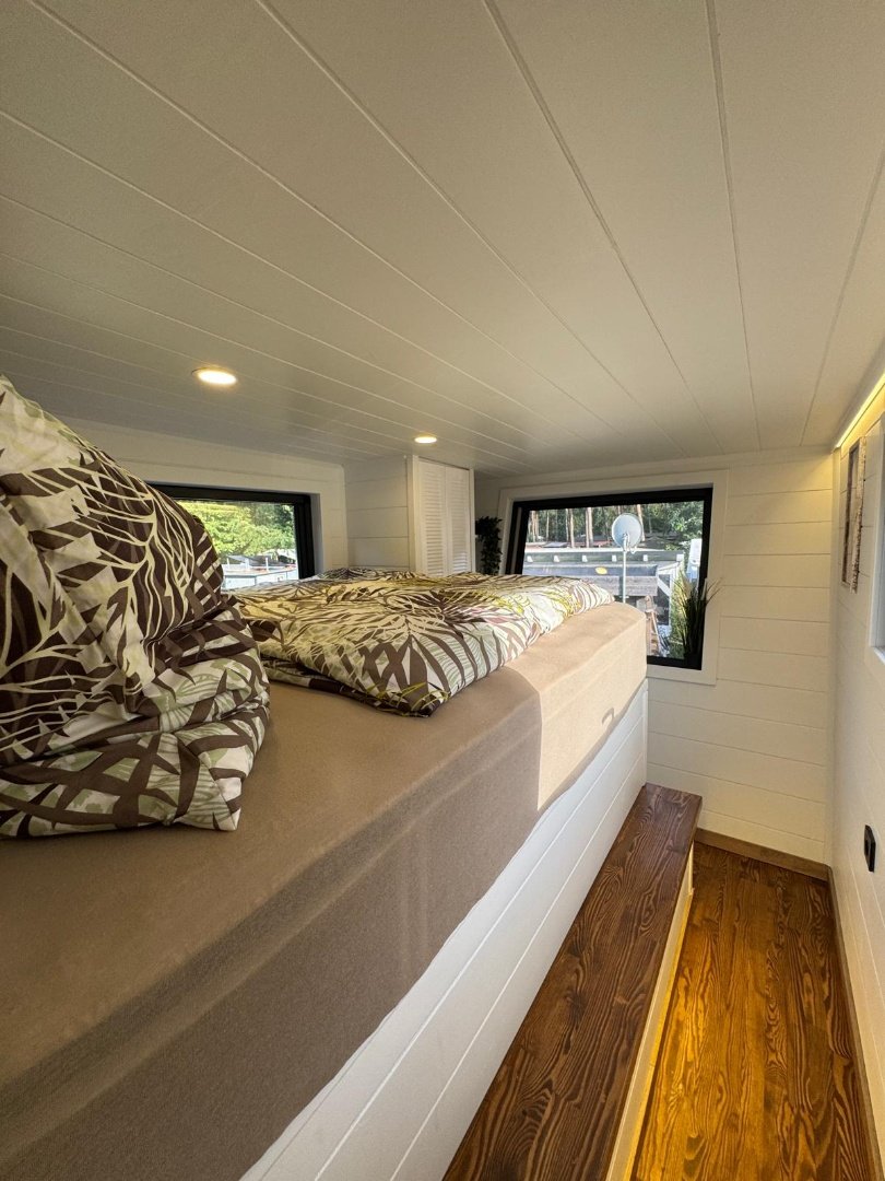 Queen Dream 8334 Premium Line