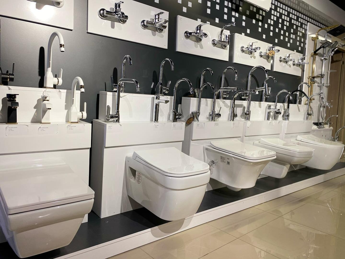 Edremit-Havran-Insaat-Malzemeleri-Saticisi (1)