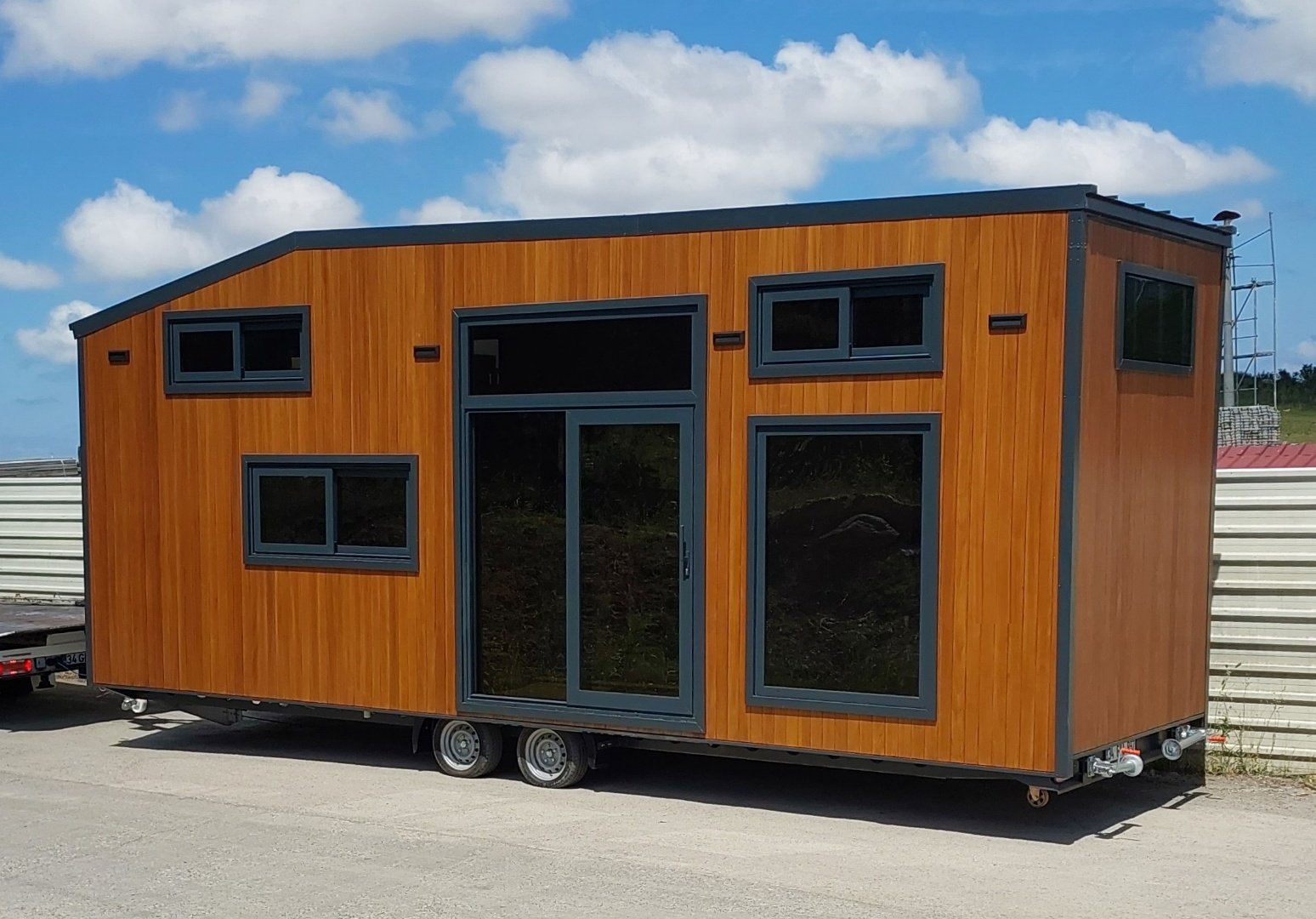 Queen Dream 8333 - Ayous ( 33m2 ) Tiny House