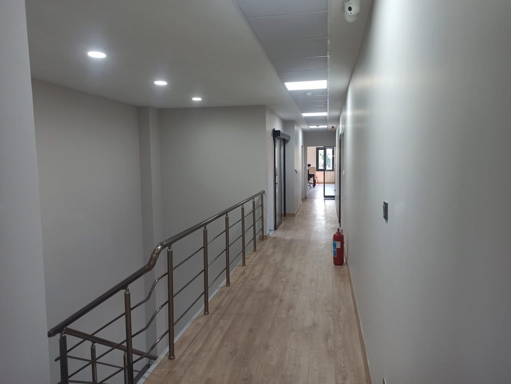 Dream STHL 95000 Turnkey Office Building (950 m2)