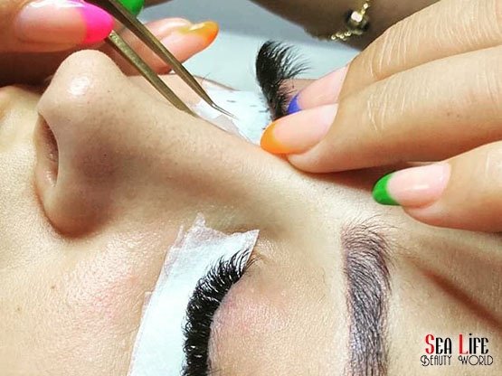 Kizilay-Ipek-Kirpik-Zarif-Bakislar