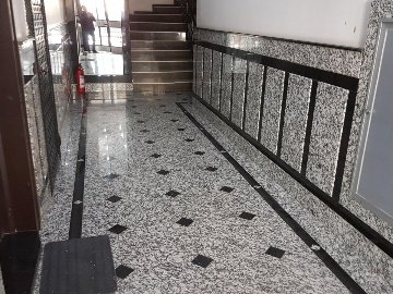 Mermer-Zemin-Ve-Basamak-Dosemeleri (7)