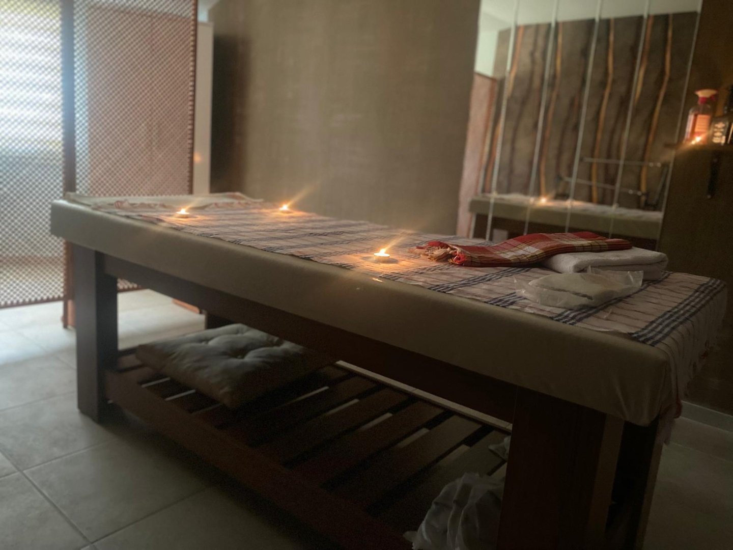 2C572A40-9613-4Bf0-85D3-763434286Bb2